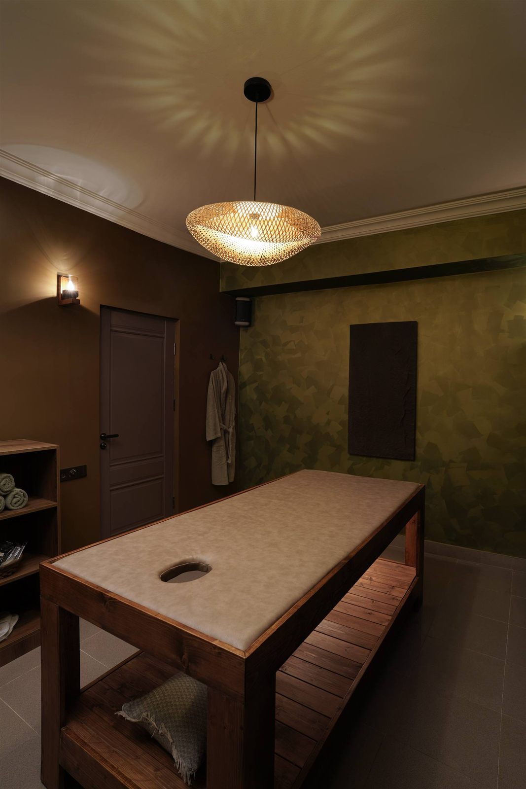 Aroma Oil Massage